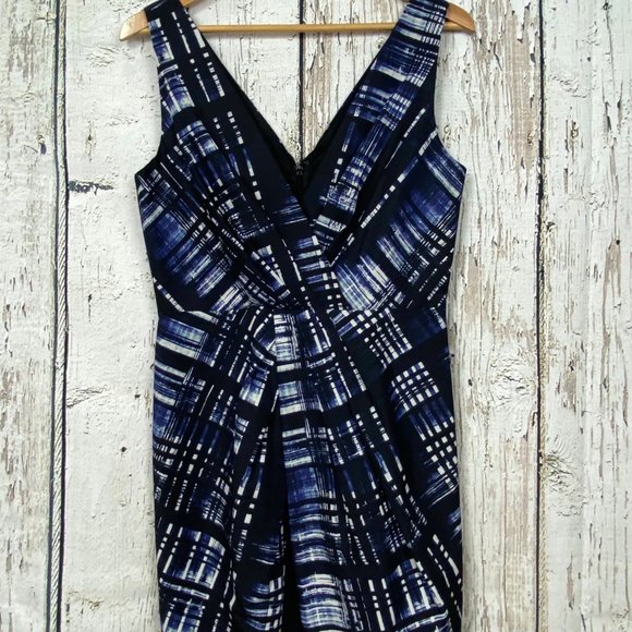 NWT - Banana Republic Dress - Plaid Sz 6 - Picture 3 of 8